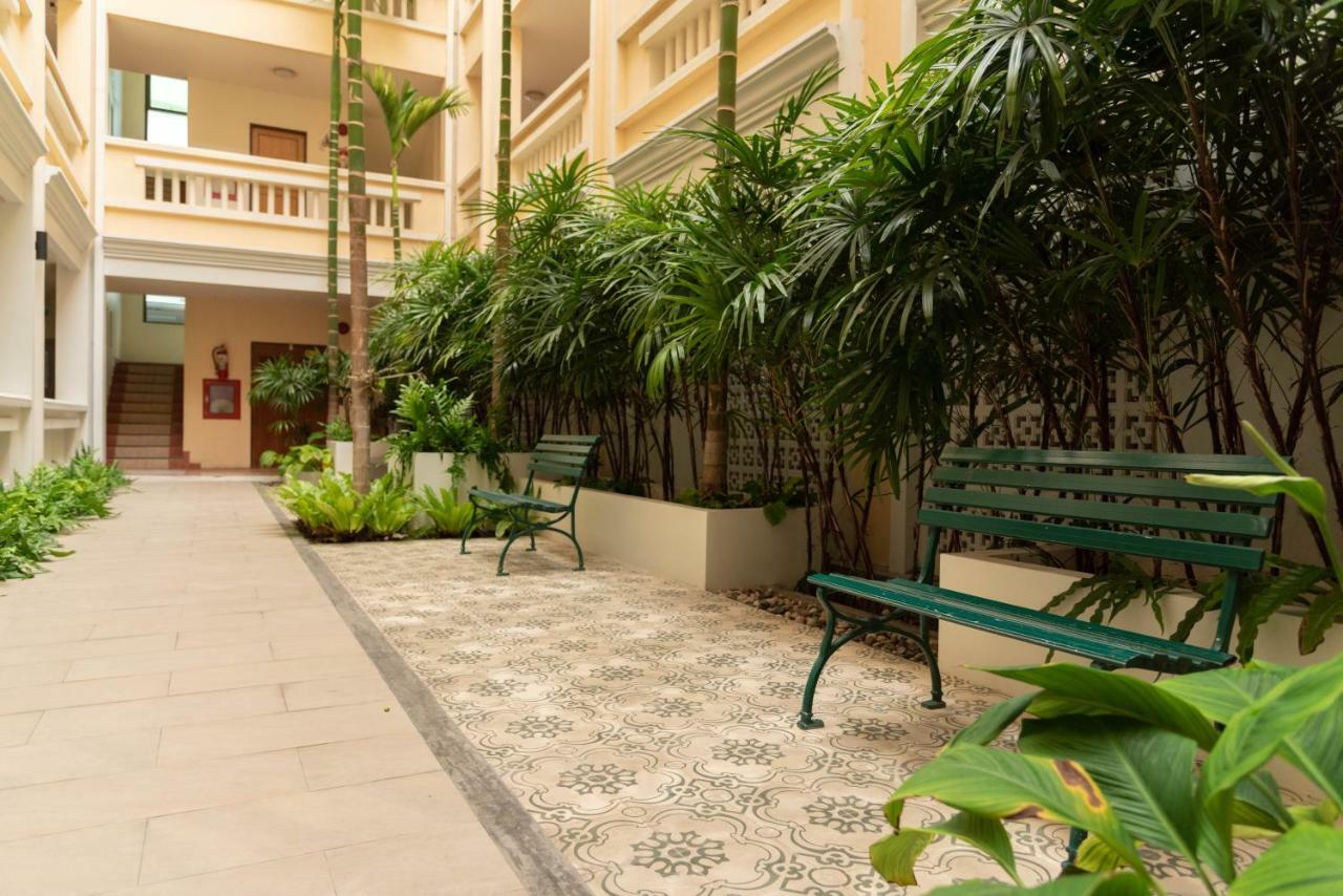 Park 38 Hotel - Sha Plus Phuket Kültér fotó