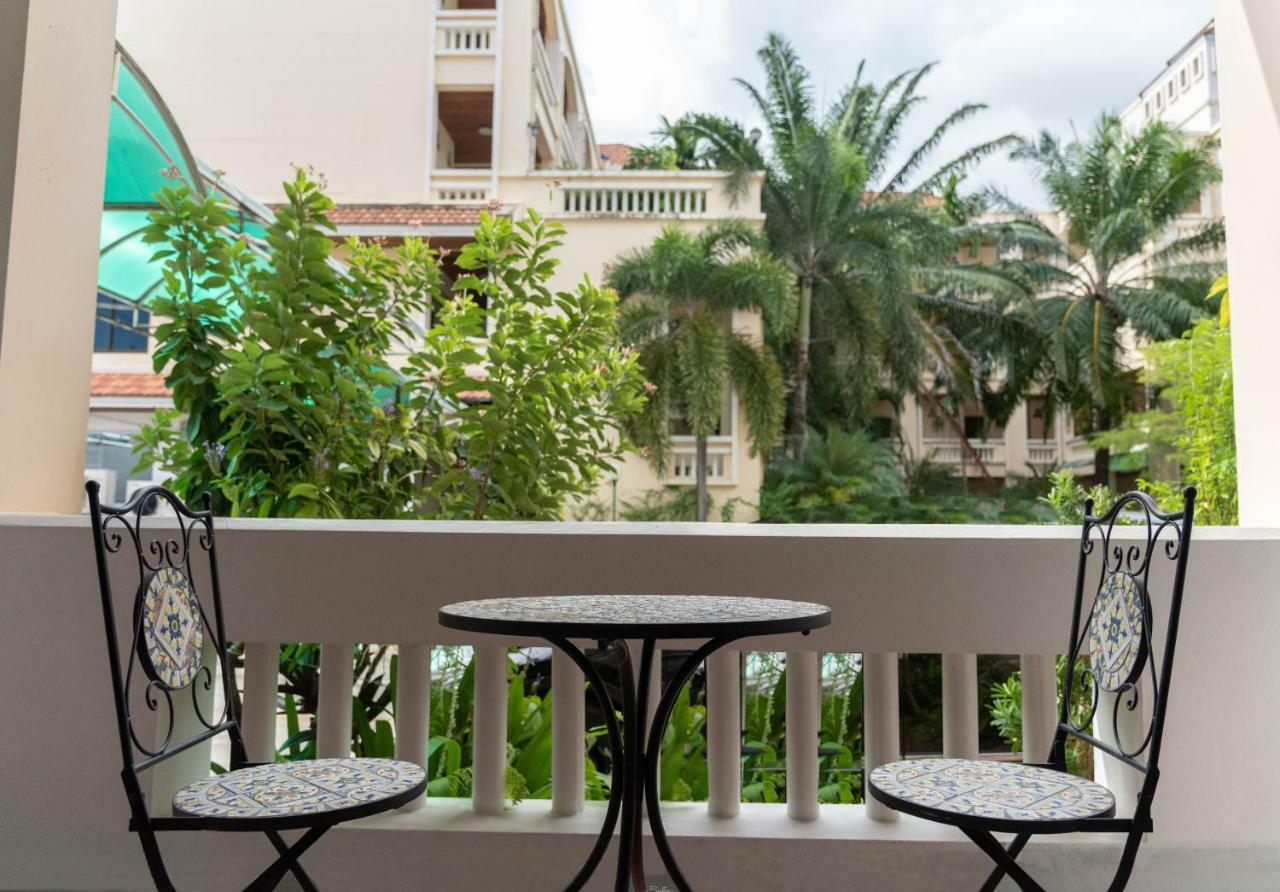 Park 38 Hotel - Sha Plus Phuket Kültér fotó