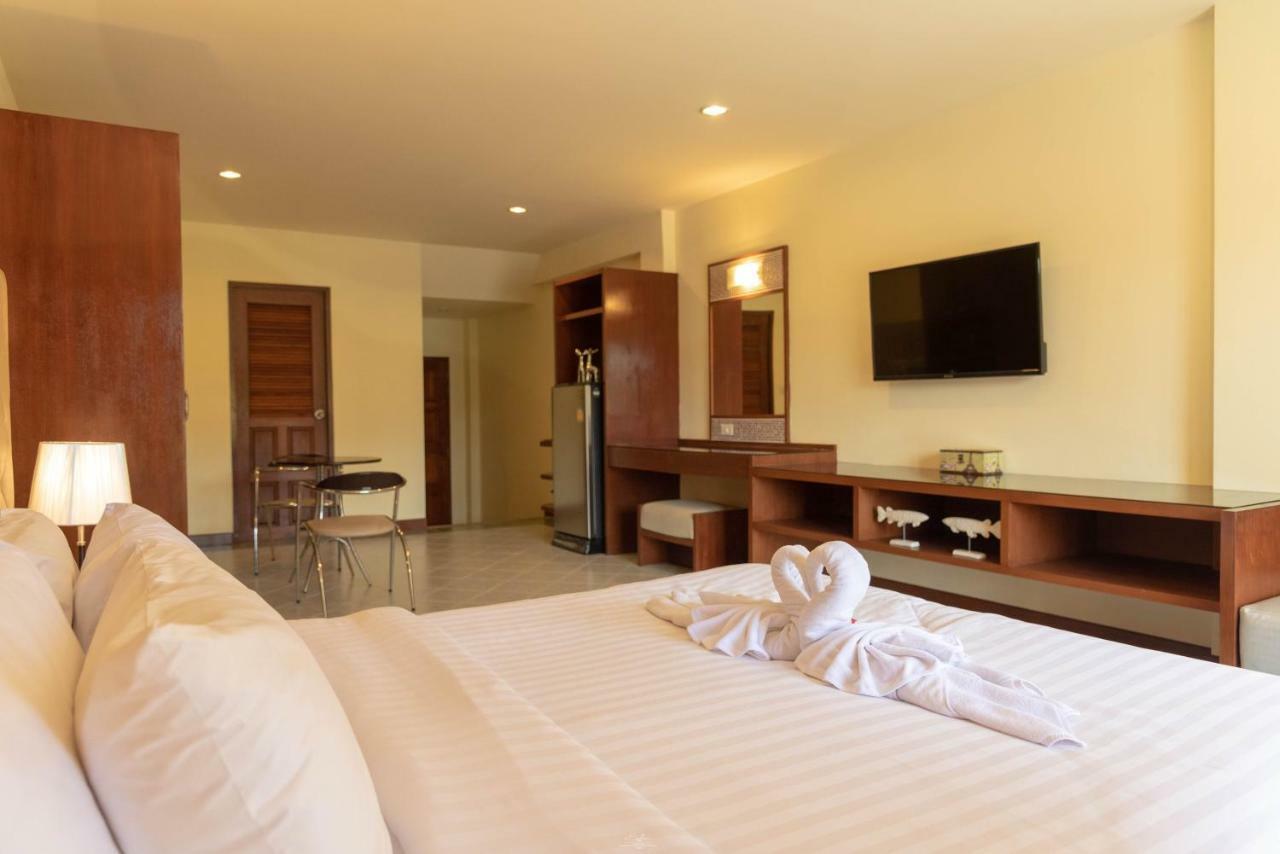 Park 38 Hotel - Sha Plus Phuket Kültér fotó