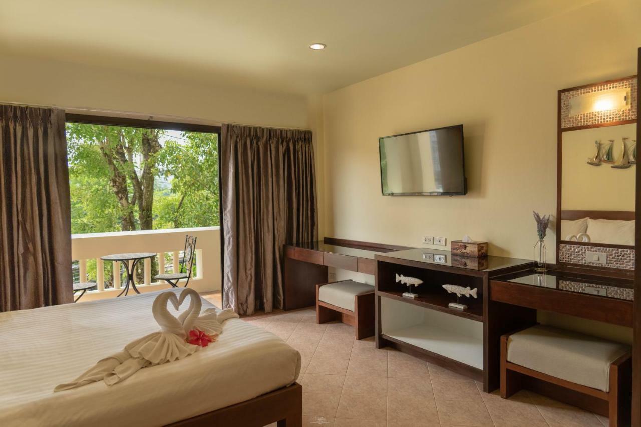 Park 38 Hotel - Sha Plus Phuket Kültér fotó