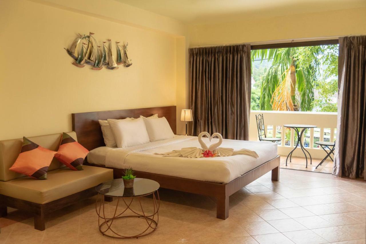 Park 38 Hotel - Sha Plus Phuket Kültér fotó