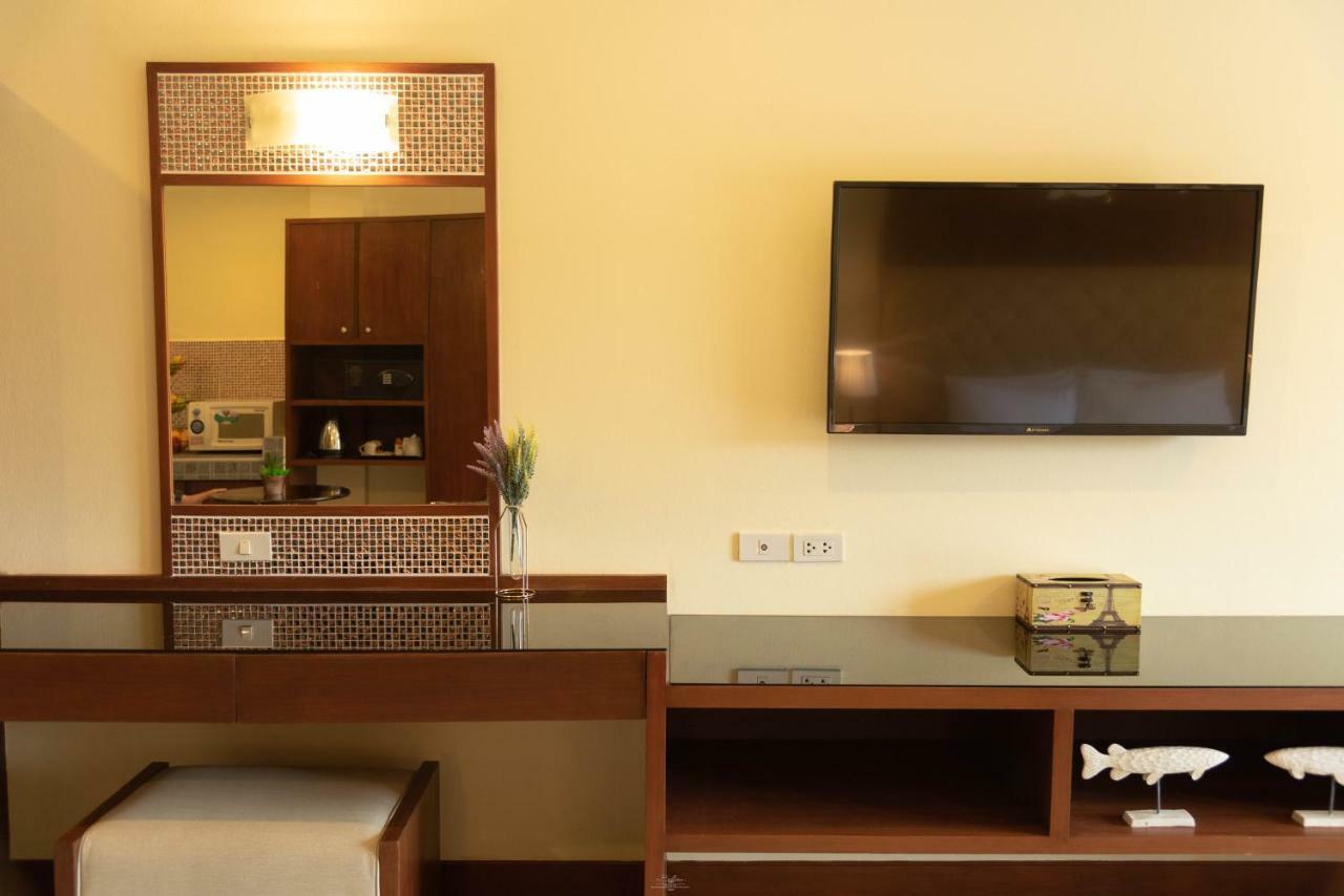 Park 38 Hotel - Sha Plus Phuket Kültér fotó
